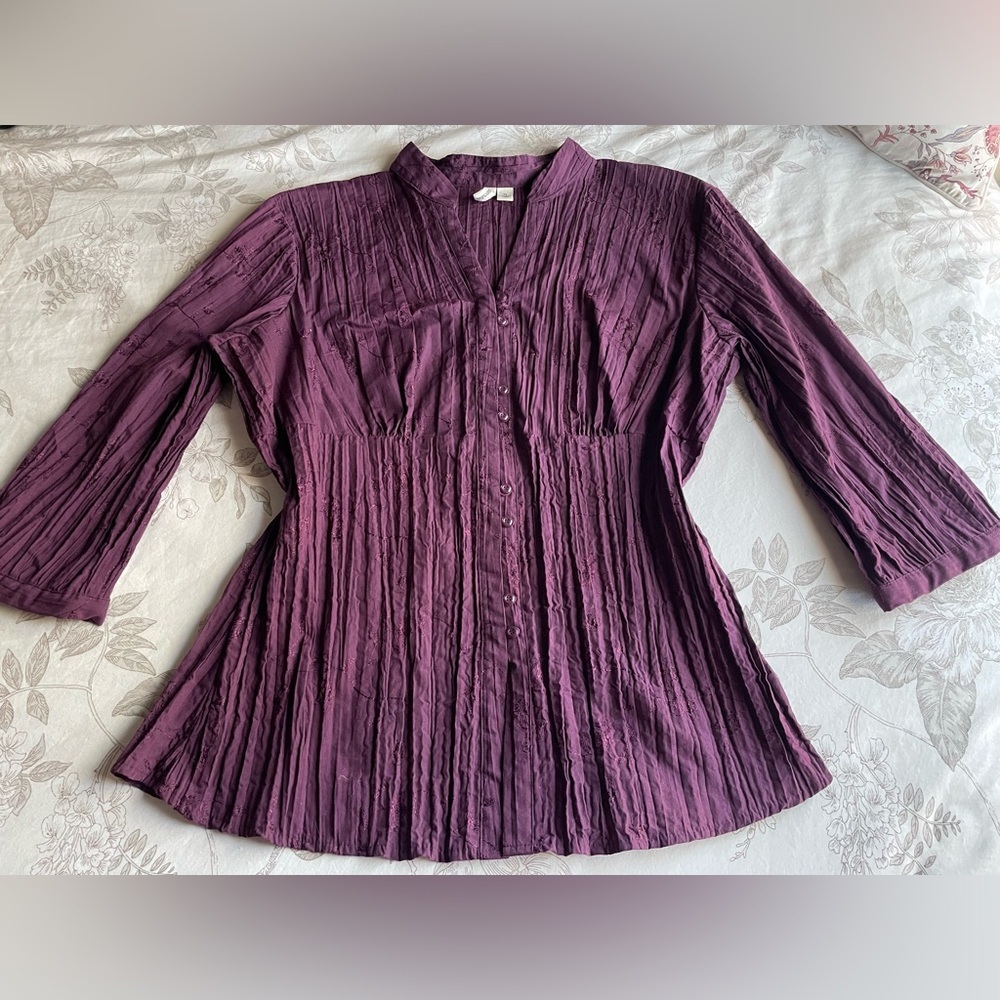 Purple Floral Embroidered Button Down Shirt Y2K XL Dark‎ Feminine Office Boho
